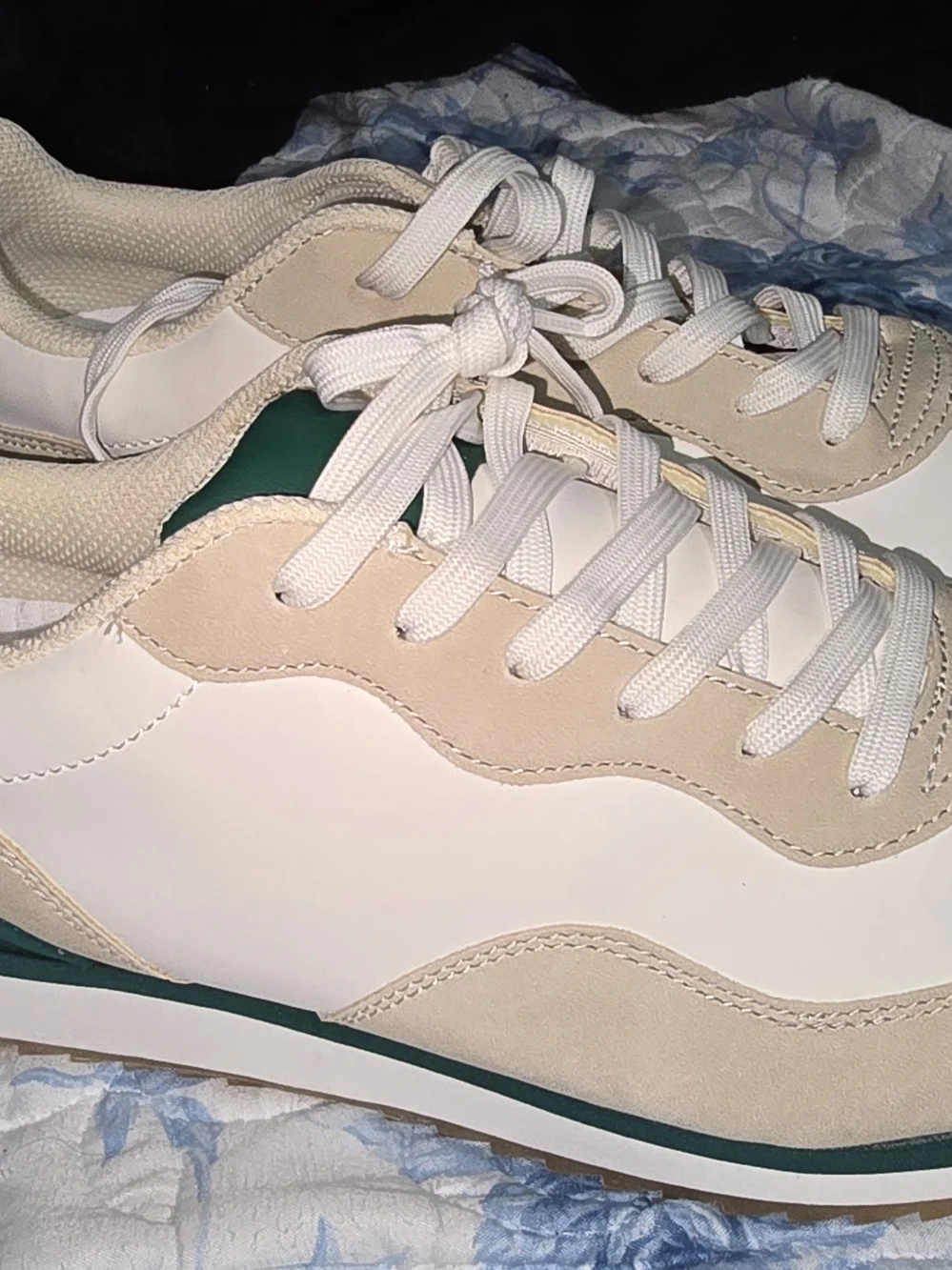 Natural Reflections White & Green Athletic Sneakers